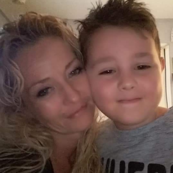 Meet your Posher, Kerri - Picture 3 of 3